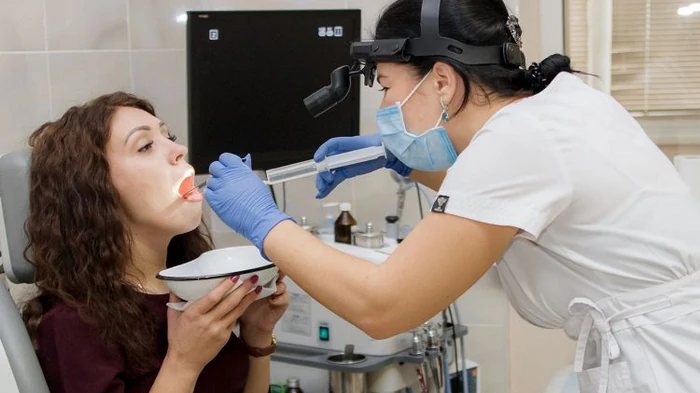 kulak kurtlarını yıkamak