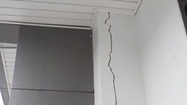 Duvarlarda neden çatlaklar var ve nasıl ortaya çıkıyor?